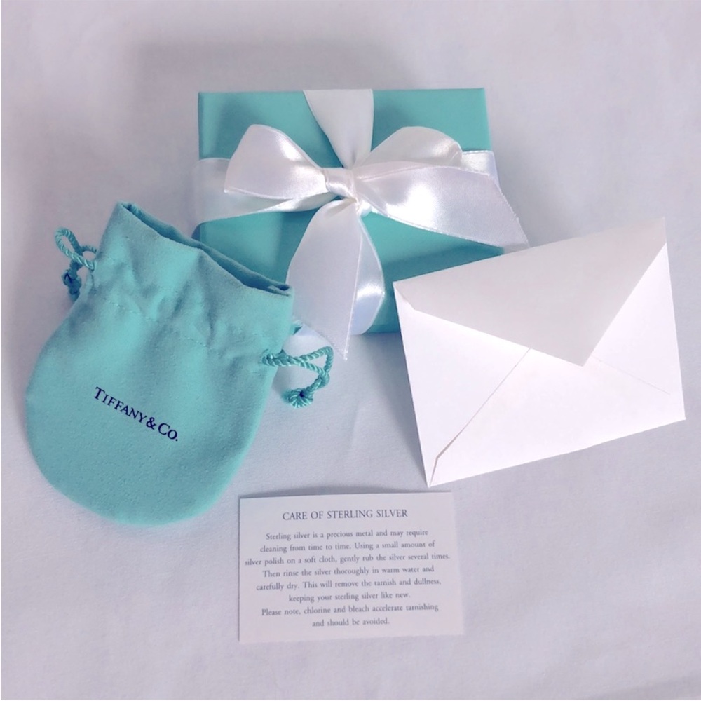 Tiffany & Co Gift box with ribbon & card envelope